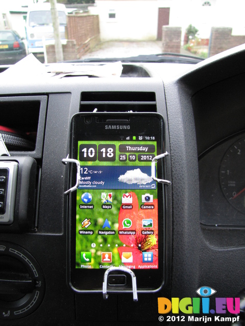 SX24923 DIY mobile phone car holder - front